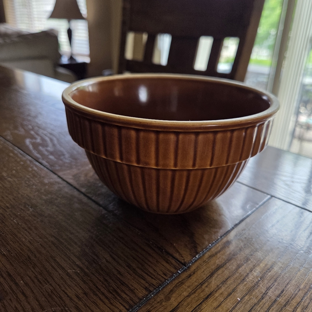 Vintage Over And Back Collectible Yelloware 6" Diam. Brown Glazed Ribbed Bowl